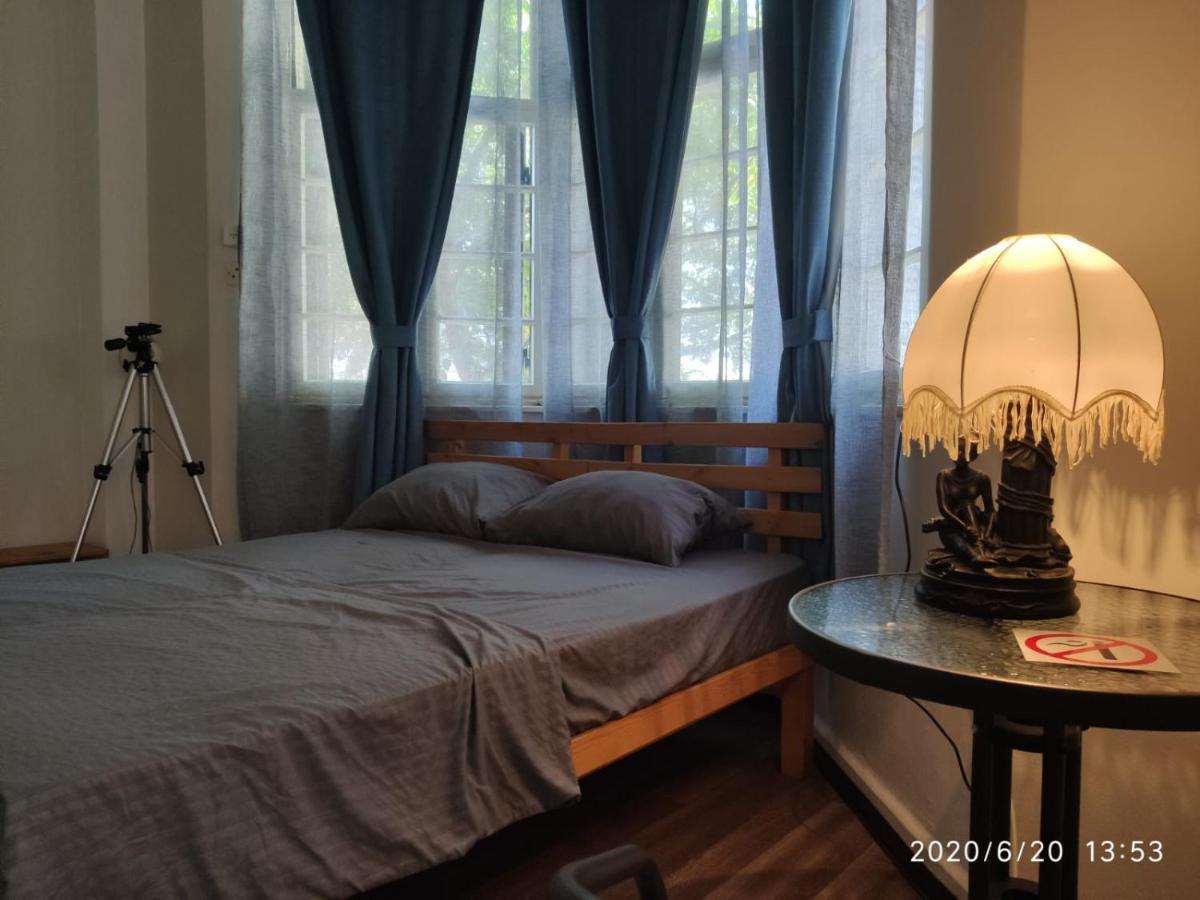 Huge Apartment Near To Bahai Garden ハイファ エクステリア 写真